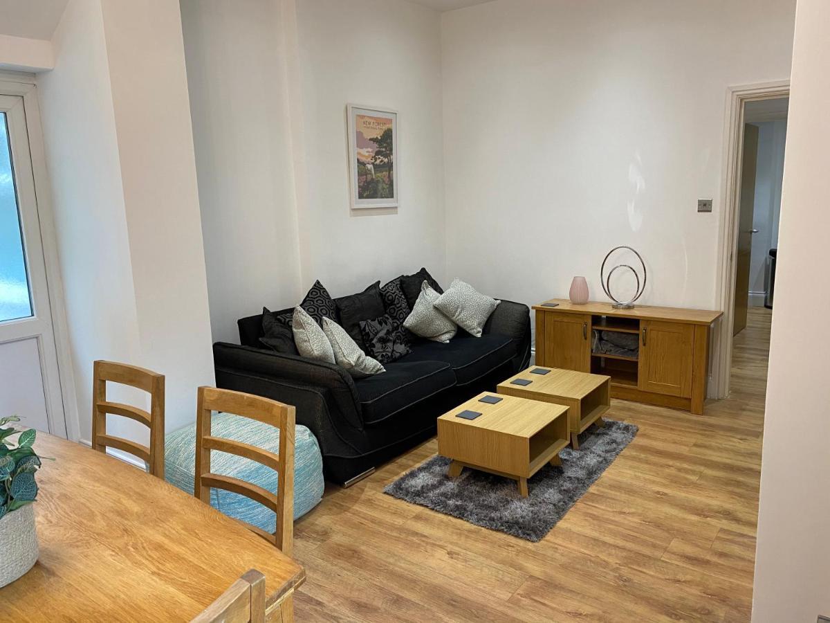 Superb 2 Beds 2 Baths New Apartment W/ Garden+Patio Bournemouth Exterior foto
