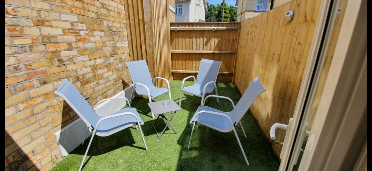 Superb 2 Beds 2 Baths New Apartment W/ Garden+Patio Bournemouth Exterior foto