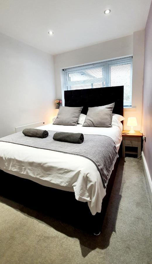 Superb 2 Beds 2 Baths New Apartment W/ Garden+Patio Bournemouth Exterior foto