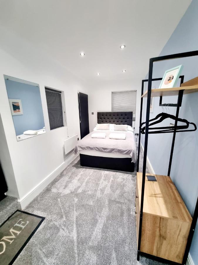 Superb 2 Beds 2 Baths New Apartment W/ Garden+Patio Bournemouth Exterior foto